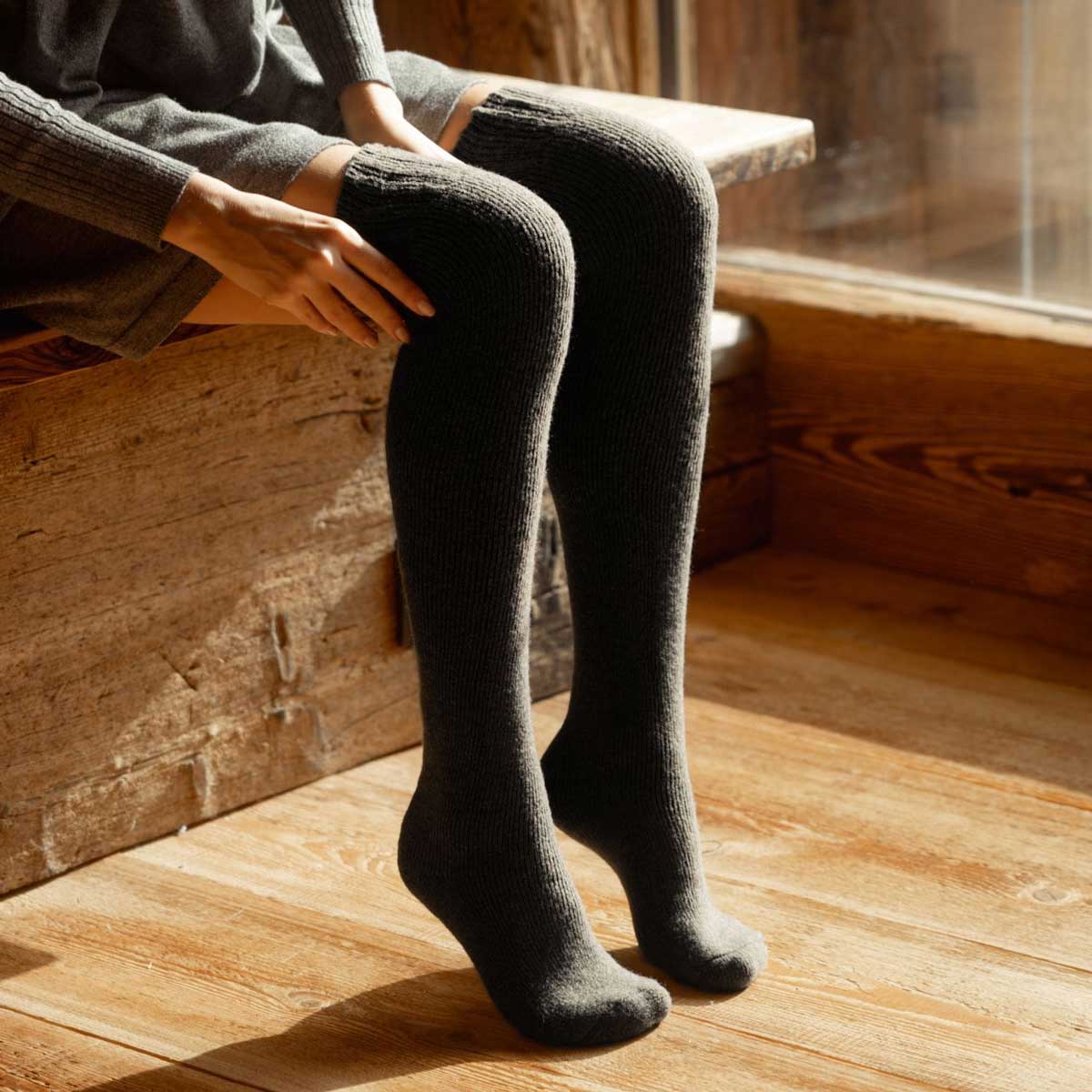 Charcoal Overknee-Socken (2 Paar)